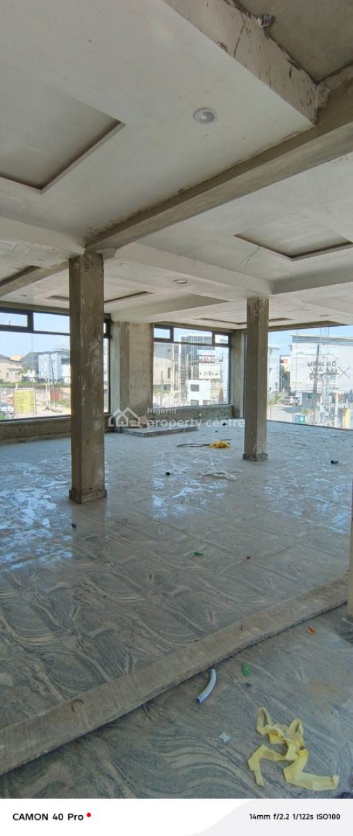 112sqm Rooftop Bar Space, Orchid Road, Lekki, Lagos, Restaurant / Bar for Sale