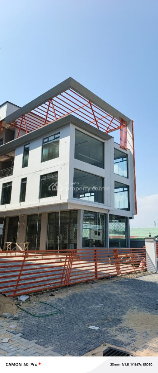 Shop Available for Eatry and Restaurant Use, Orchid Road, Lekki, Lagos, Plaza / Complex / Mall for Sale