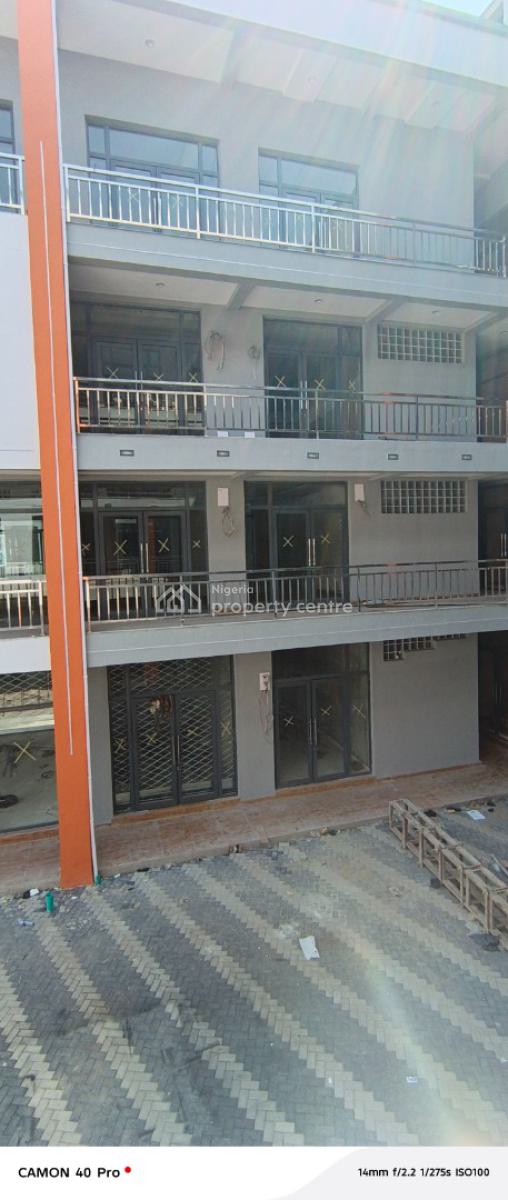 Shop Available for Eatry and Restaurant Use, Orchid Road, Lekki, Lagos, Plaza / Complex / Mall for Sale