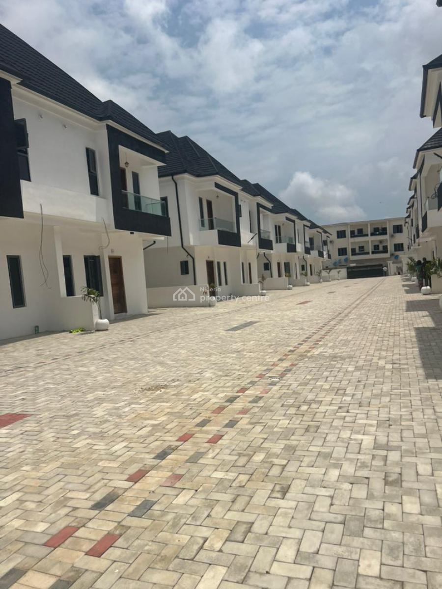 4bedroom Semi Detached Duplex for .   Amenities:  - [ ] Fitted Kit, Location: Harris Drive Vgc Lagos, Vgc, Lekki, Lagos, Semi-detached Duplex for Sale