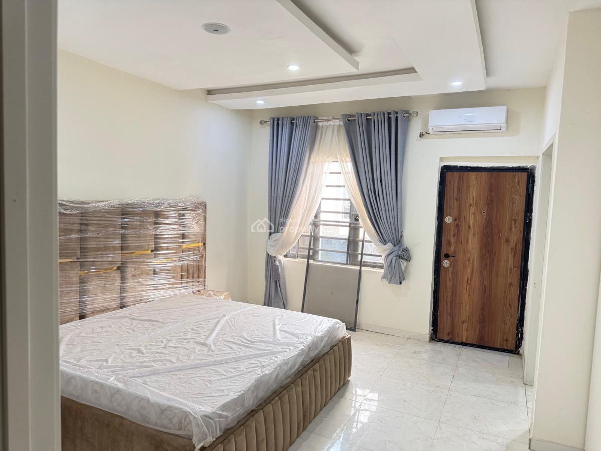 3 Bedrooms House in Gated Estate with Pool, Ogombo, Ajah, Lagos, Terraced Duplex for Sale