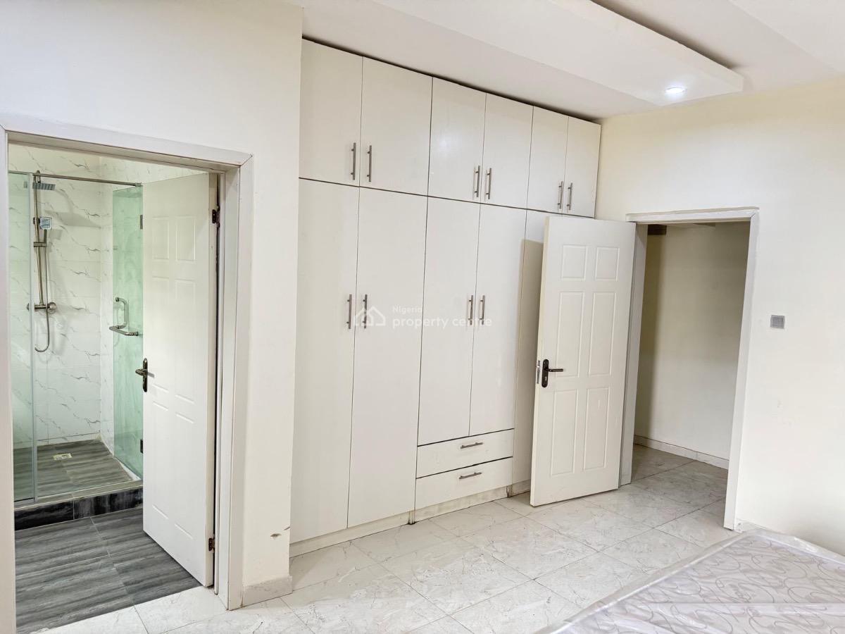 3 Bedrooms House in Gated Estate with Pool, Ogombo, Ajah, Lagos, Terraced Duplex for Sale