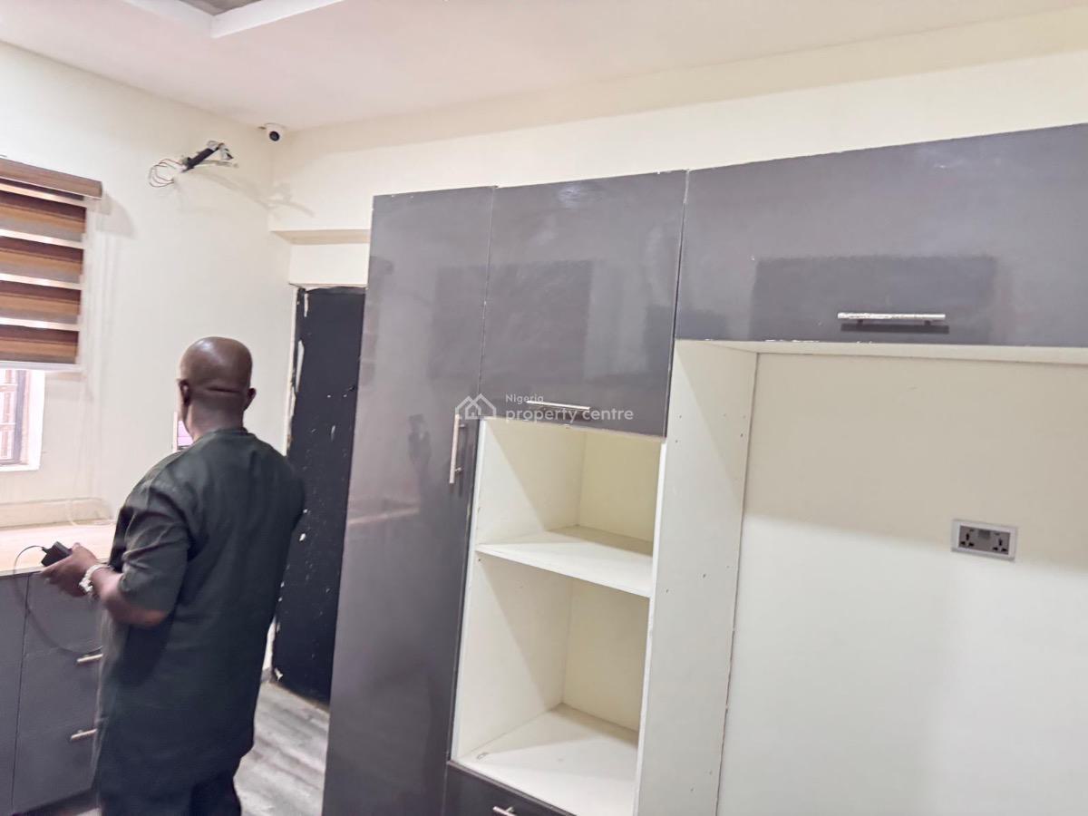 3 Bedrooms House in Gated Estate with Pool, Ogombo, Ajah, Lagos, Terraced Duplex for Sale