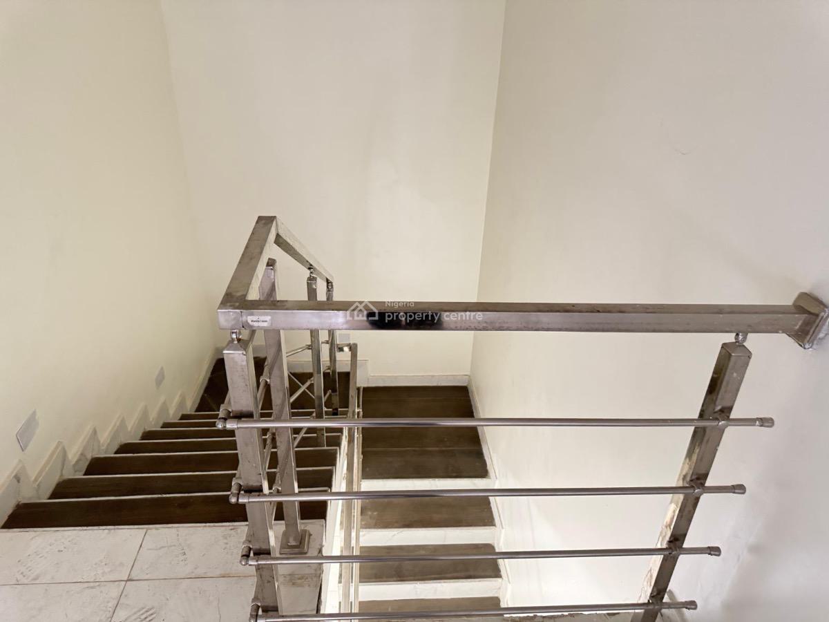 3 Bedrooms House in Gated Estate with Pool, Ogombo, Ajah, Lagos, Terraced Duplex for Sale