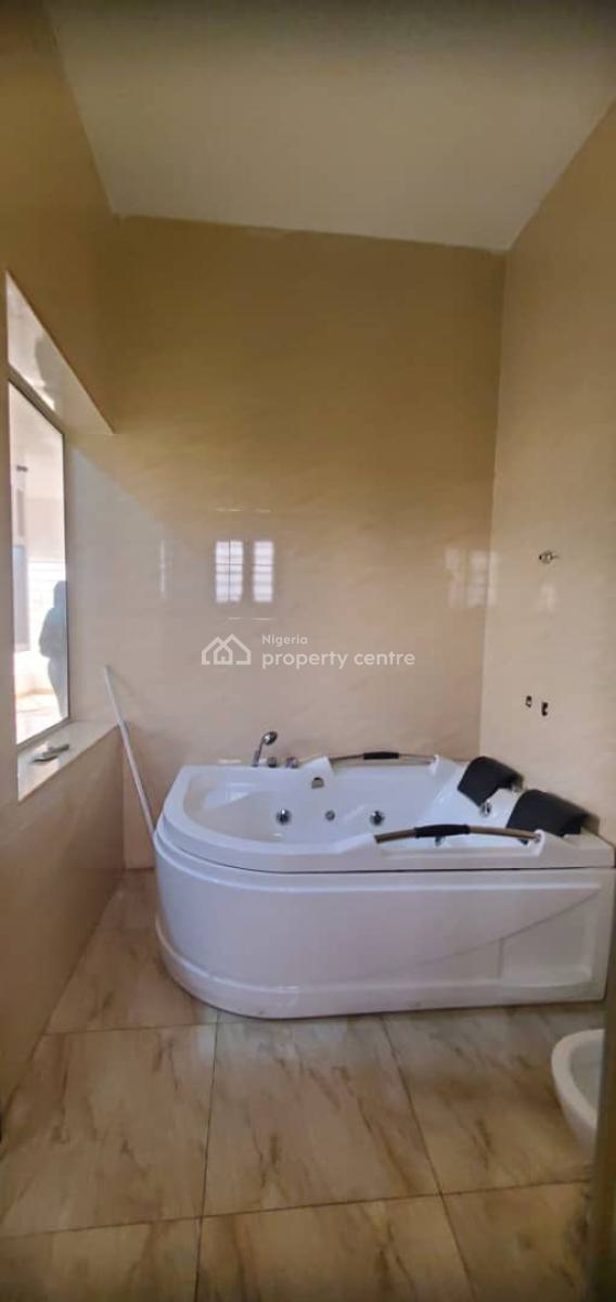 5 Bedroom Fully-detached Duplex with Bq, Chevron, Lekki, Lagos, Detached Duplex for Rent