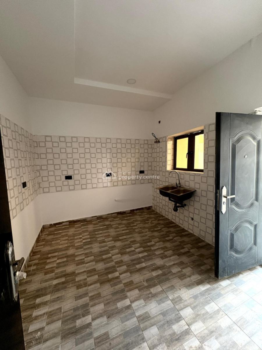 Newly Built 2 Bedroom Flats, Gaduwa, Abuja, Flat / Apartment for Sale