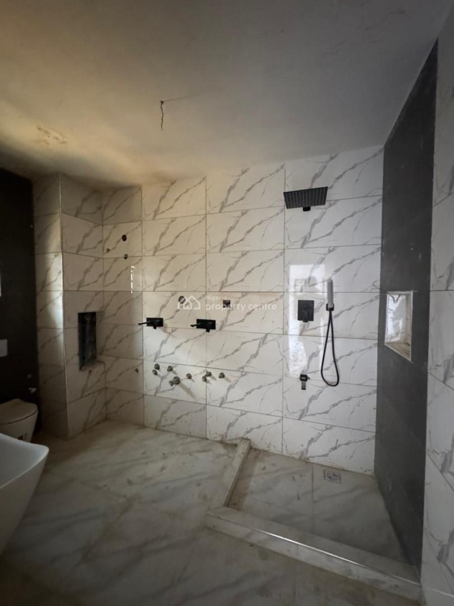 Luxury 3 Bedroom Apartment, Lekki Phase 1, Lekki, Lagos, Block of Flats for Sale