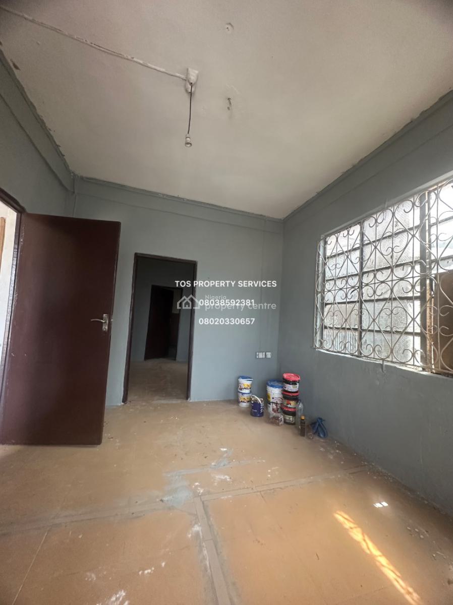 Multiple Rooms Commercial/office, By Herbert Macaulay Way, Yaba, Lagos, Warehouse for Rent