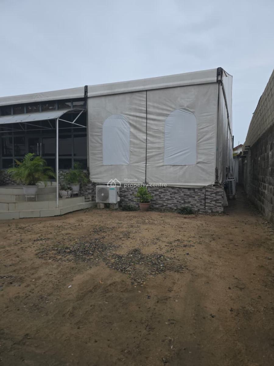 Land Size: 2210sqm, Apapa, Lagos, Block of Flats for Sale