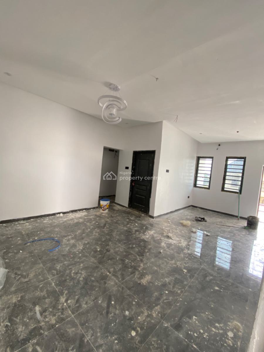 an Executive 2 Bedroom Flat, Silver Gate Estate, Besides, Blenco Mall Phase 2, Lekki, Lagos, Flat / Apartment for Rent