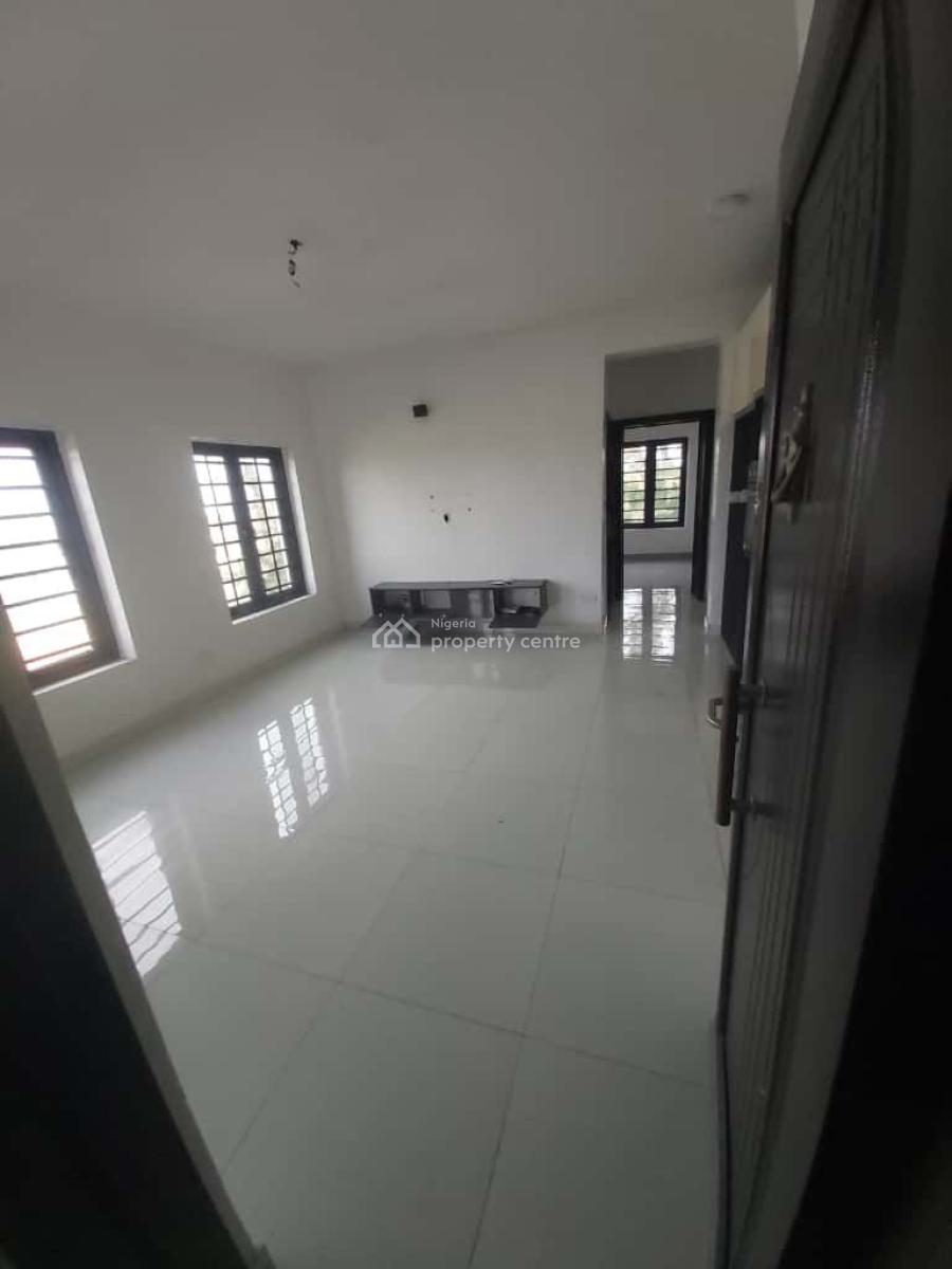 Luxurious 1 Bedroom Apartment, Mobil Road Ilaje, Lekki Phase 2, Lekki, Lagos, Flat / Apartment for Rent