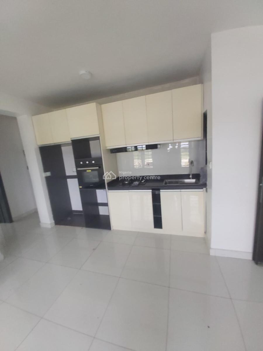 Luxurious 1 Bedroom Apartment, Mobil Road Ilaje, Lekki Phase 2, Lekki, Lagos, Flat / Apartment for Rent