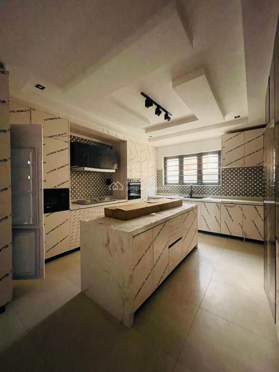 Spaciously Built 5 Bedroom Fully Detached Duplex with Bq, Gra Phase 2, Magodo, Lagos, Detached Duplex for Sale