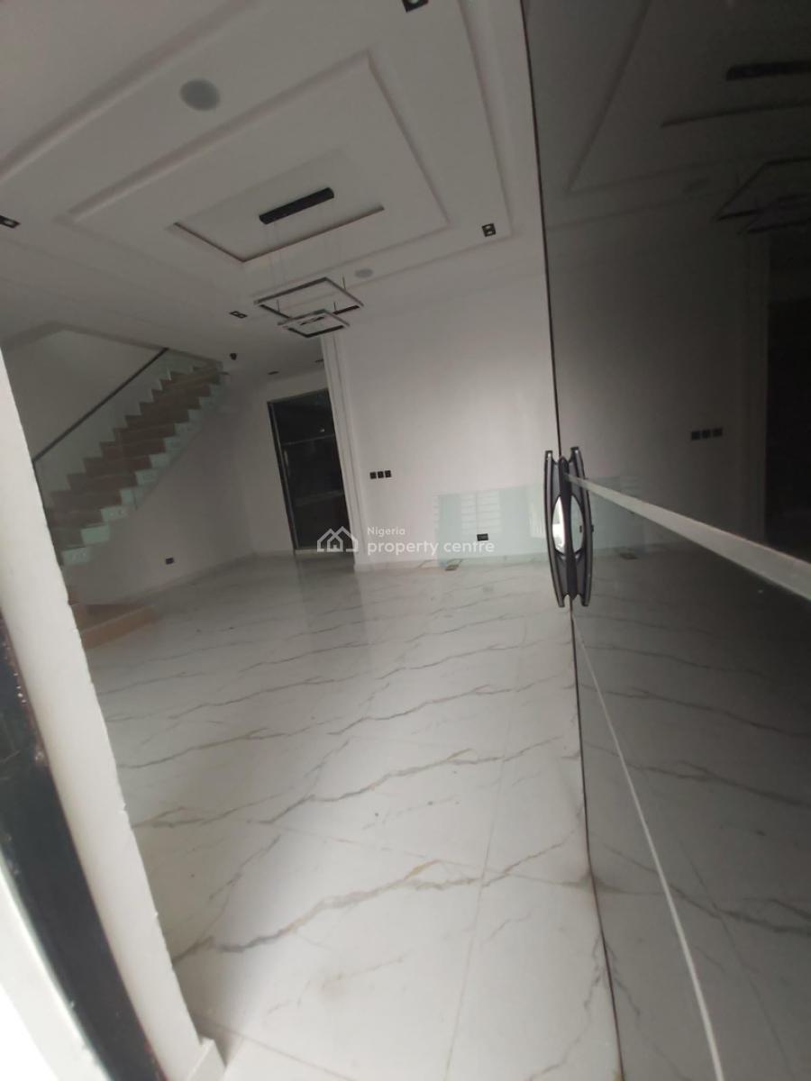 Luxurious 4 Bedroom Terrace Duplex, Ikota Gra, Lekki Phase 2, Lekki, Lagos, Terraced Duplex for Sale