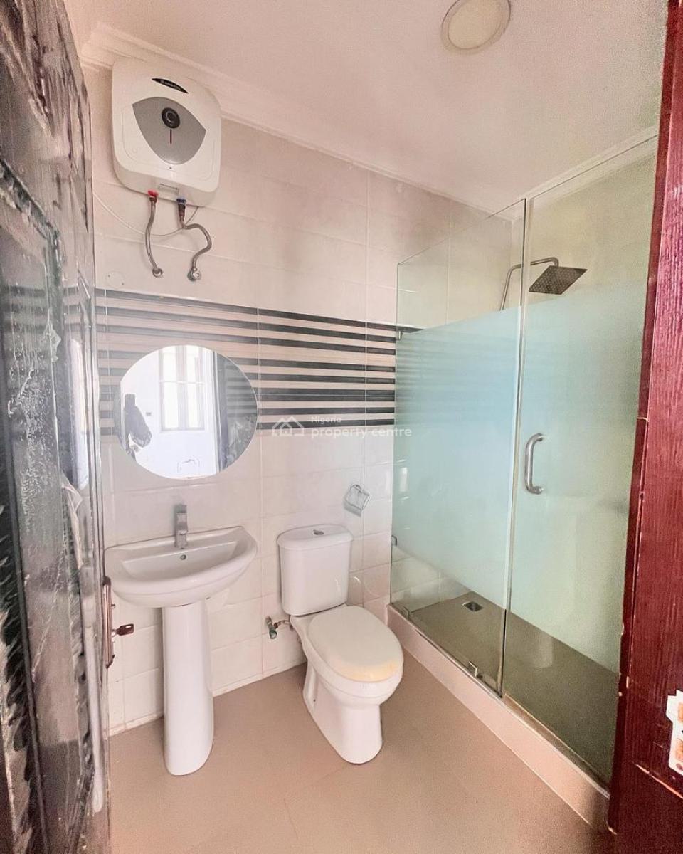 Well Maintained 2 Bedrooms Flat, New Road, By Chevron, Lekki, Lagos, Flat / Apartment for Sale