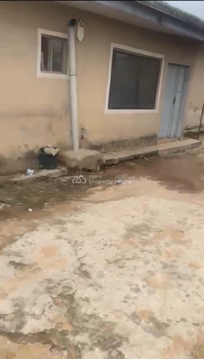 3 Bedroom in Compound of 3 Unit Is Available, Fha (f.h.a), Lugbe District, Abuja, Terraced Bungalow for Sale