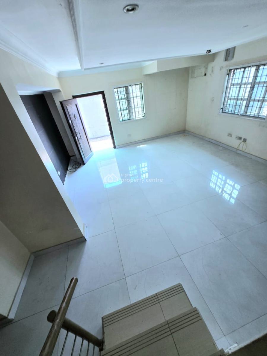 Spacious 4-bedroom Semi Detached House, Lekki Phase 1, Lekki, Lagos, Semi-detached Duplex for Rent