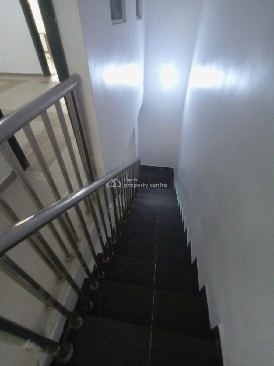 2 Bedroom Flat Upstairs, Chevron Alternative Route, Lekki, Lagos, Flat / Apartment for Rent