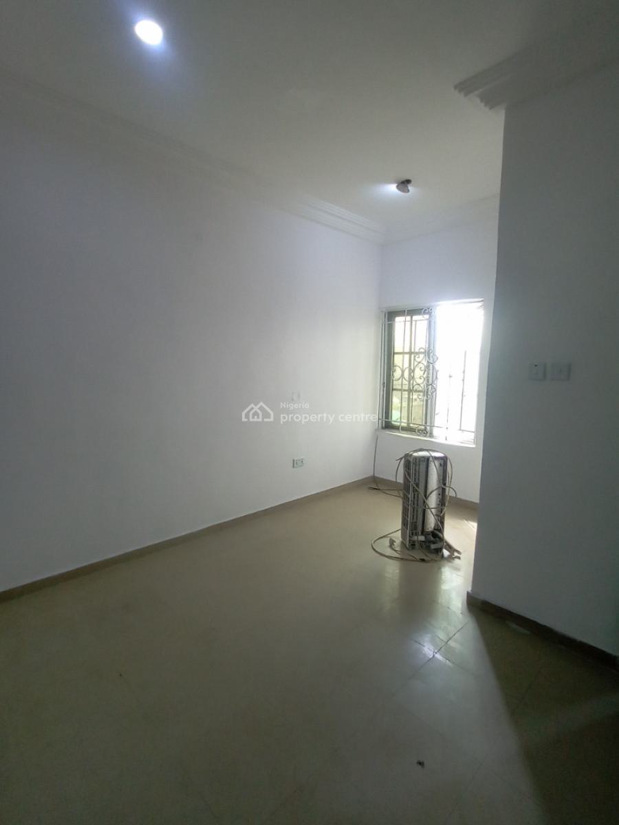 2 Bedroom Flat Upstairs, Chevron Alternative Route, Lekki, Lagos, Flat / Apartment for Rent