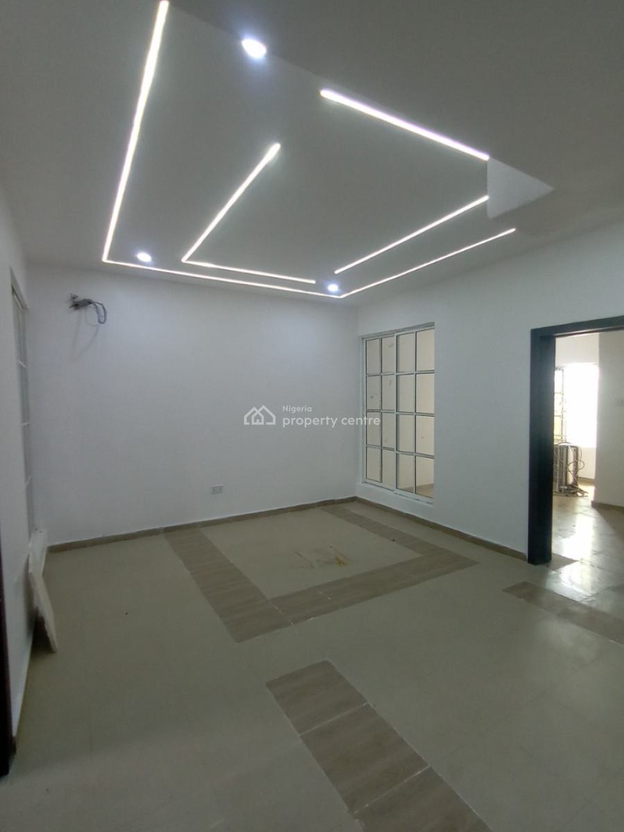 2 Bedroom Flat Upstairs, Chevron Alternative Route, Lekki, Lagos, Flat / Apartment for Rent