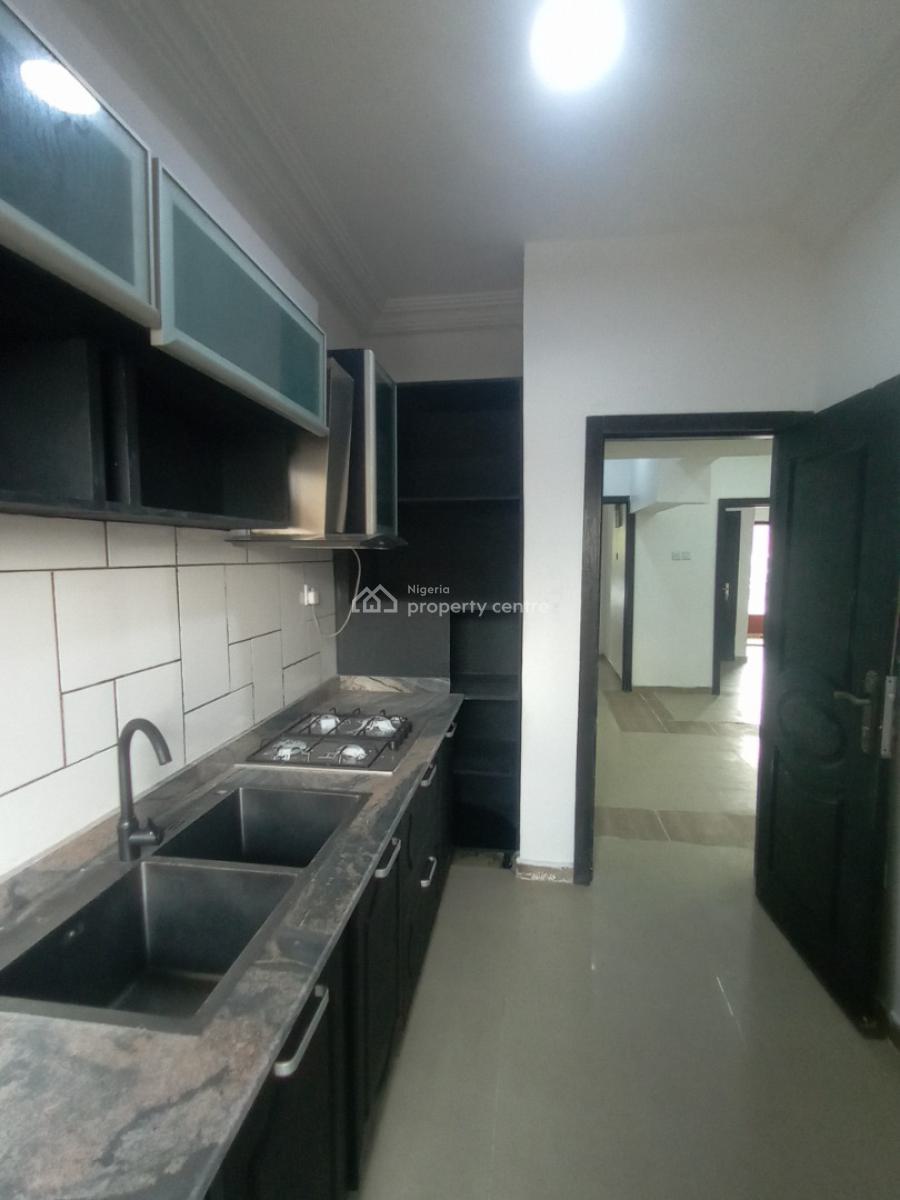 2 Bedroom Flat Upstairs, Chevron Alternative Route, Lekki, Lagos, Flat / Apartment for Rent