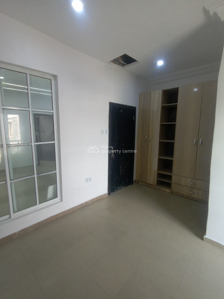 2 Bedroom Flat Upstairs, Chevron Alternative Route, Lekki, Lagos, Flat / Apartment for Rent