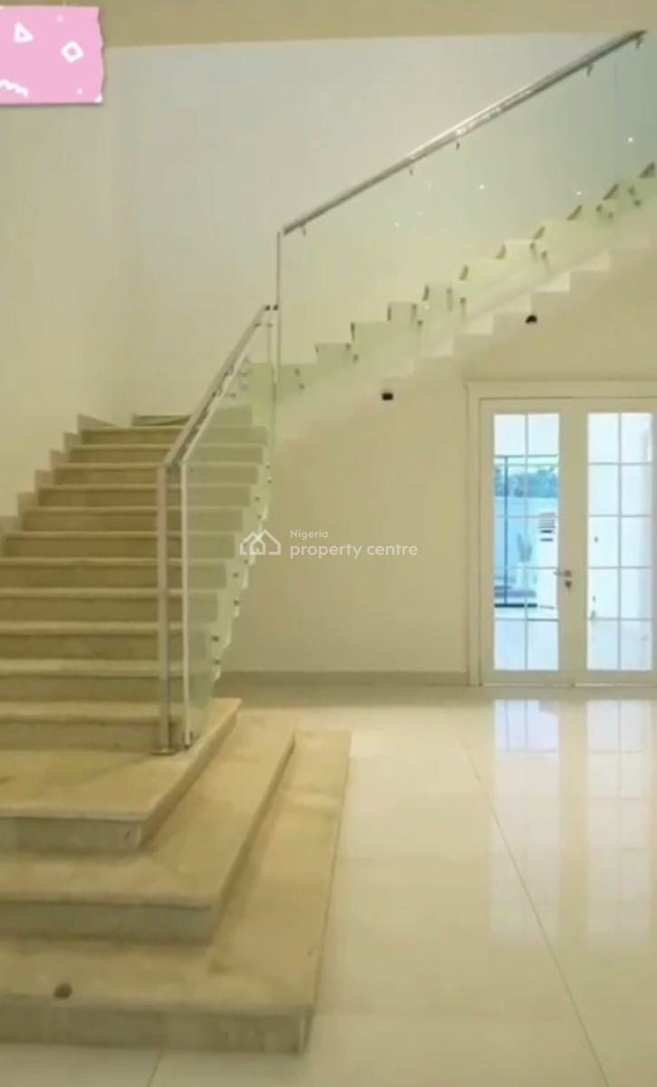 11 Bedrooms Smart Mansion + 2 Rooms Bq, Guzape District, Abuja, Detached Duplex for Sale