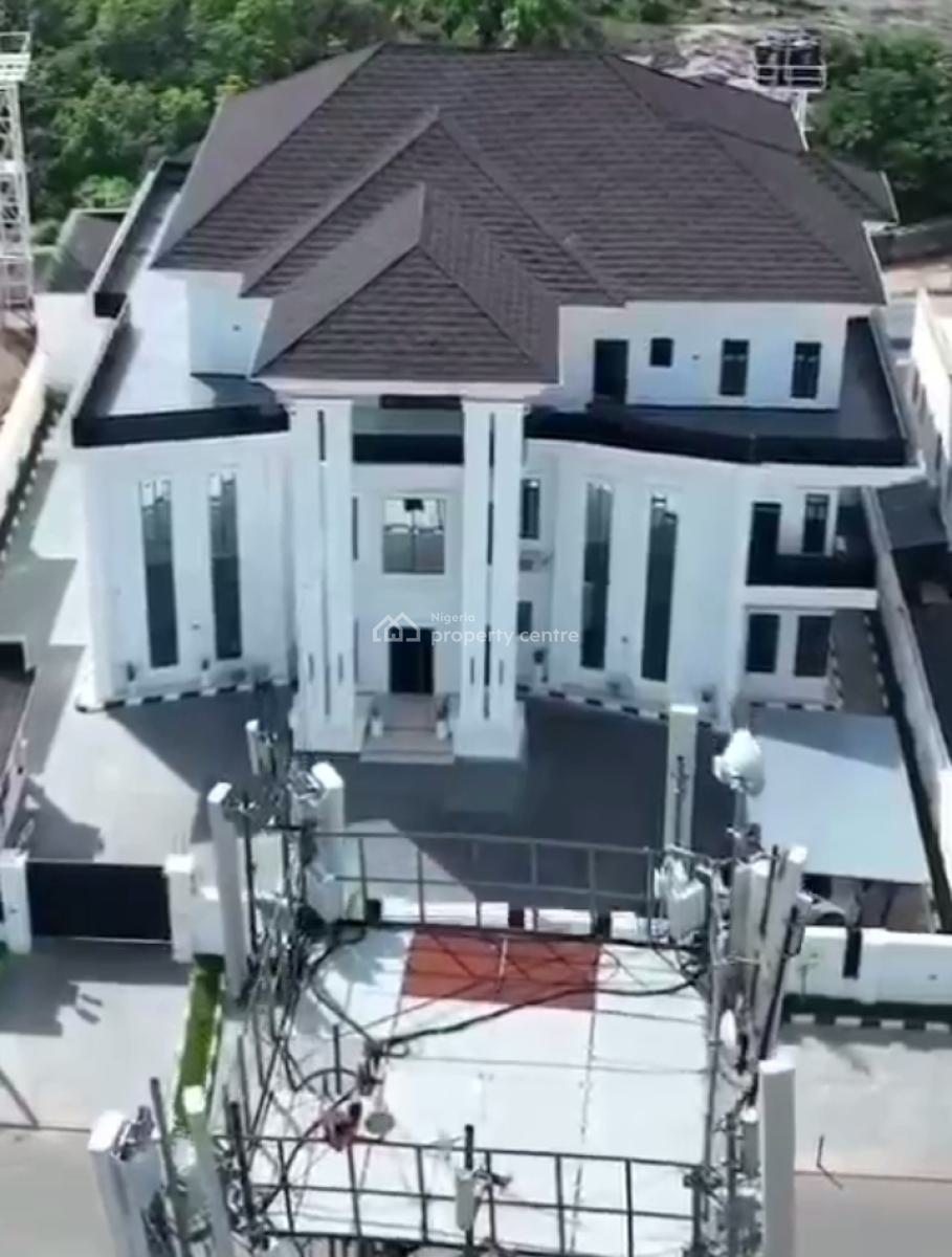 11 Bedrooms Smart Mansion + 2 Rooms Bq, Guzape District, Abuja, Detached Duplex for Sale