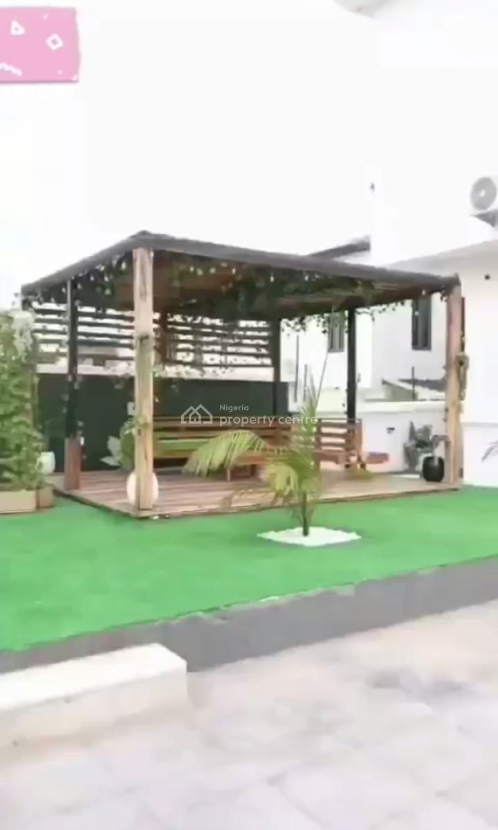 11 Bedrooms Smart Mansion + 2 Rooms Bq, Guzape District, Abuja, Detached Duplex for Sale