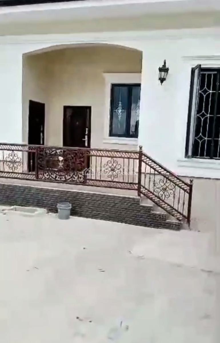 9 Bedrooms Mansion, Guzape District, Abuja, Detached Duplex for Sale