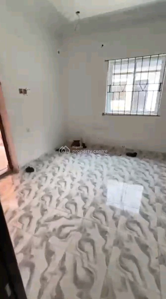 Standard and Spacious Mini Flat, Shomolu, Lagos, Mini Flat (room and Parlour) for Rent