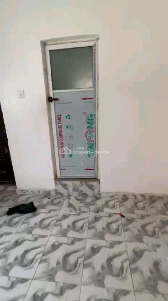 Standard and Spacious Mini Flat, Shomolu, Lagos, Mini Flat (room and Parlour) for Rent