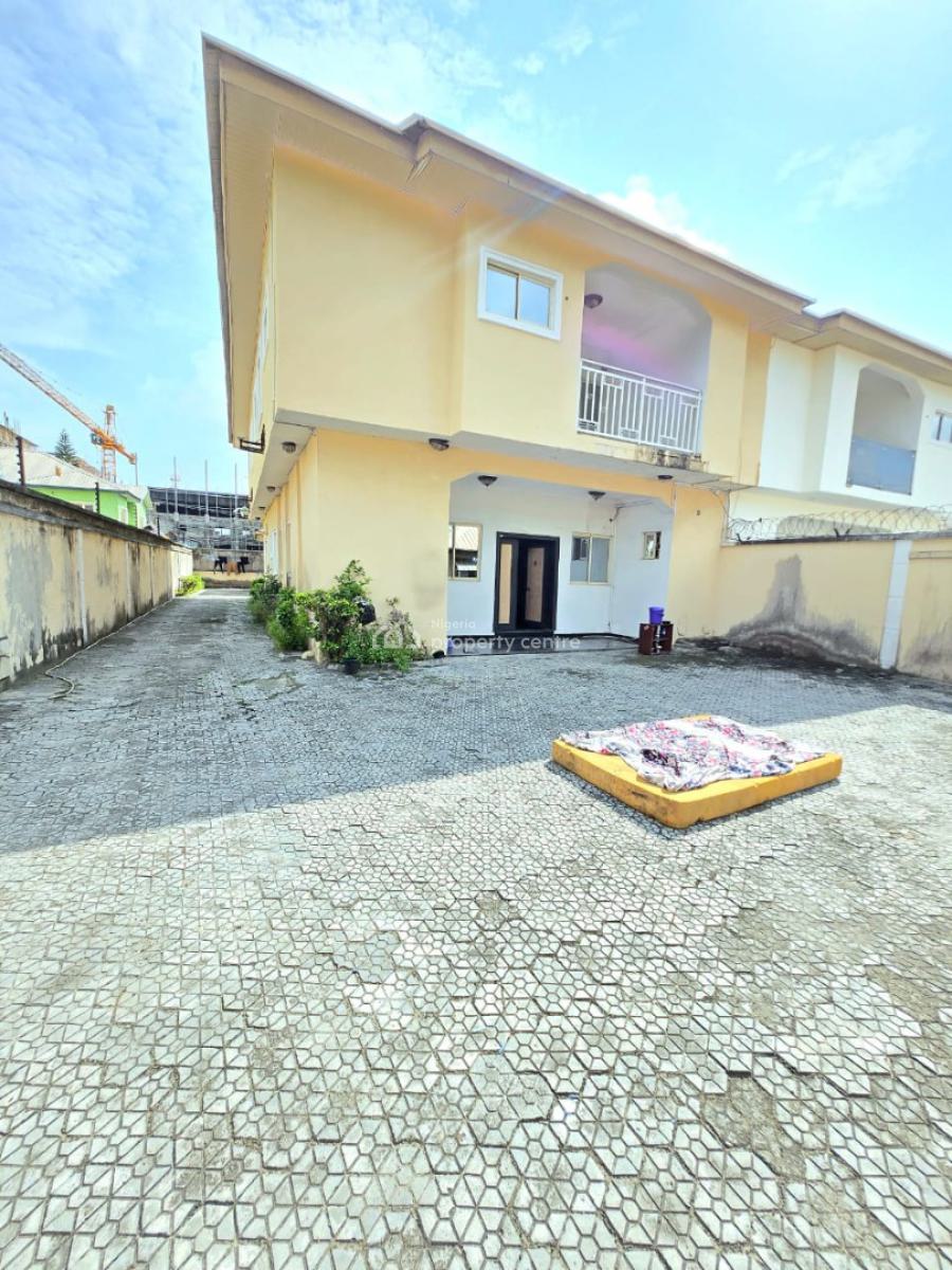 Spacious 4 Bedroom Semi-detached House, Lekki Phase 1, Lekki, Lagos, Semi-detached Duplex for Rent