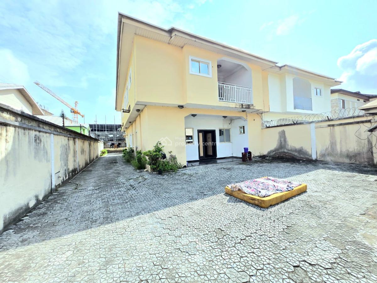 Spacious 4 Bedroom Semi-detached House, Lekki Phase 1, Lekki, Lagos, Semi-detached Duplex for Rent