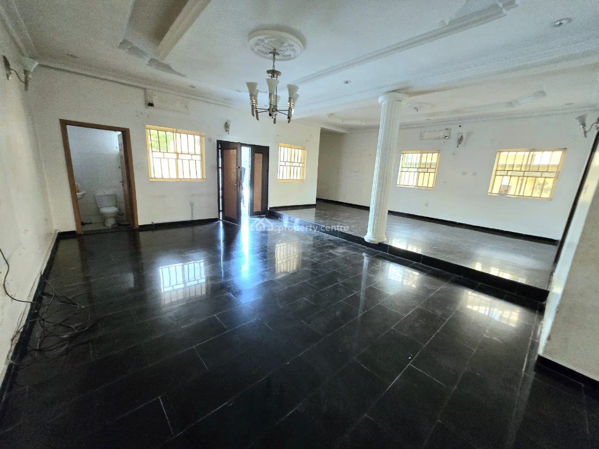 Spacious 4 Bedroom Semi-detached House, Lekki Phase 1, Lekki, Lagos, Semi-detached Duplex for Rent