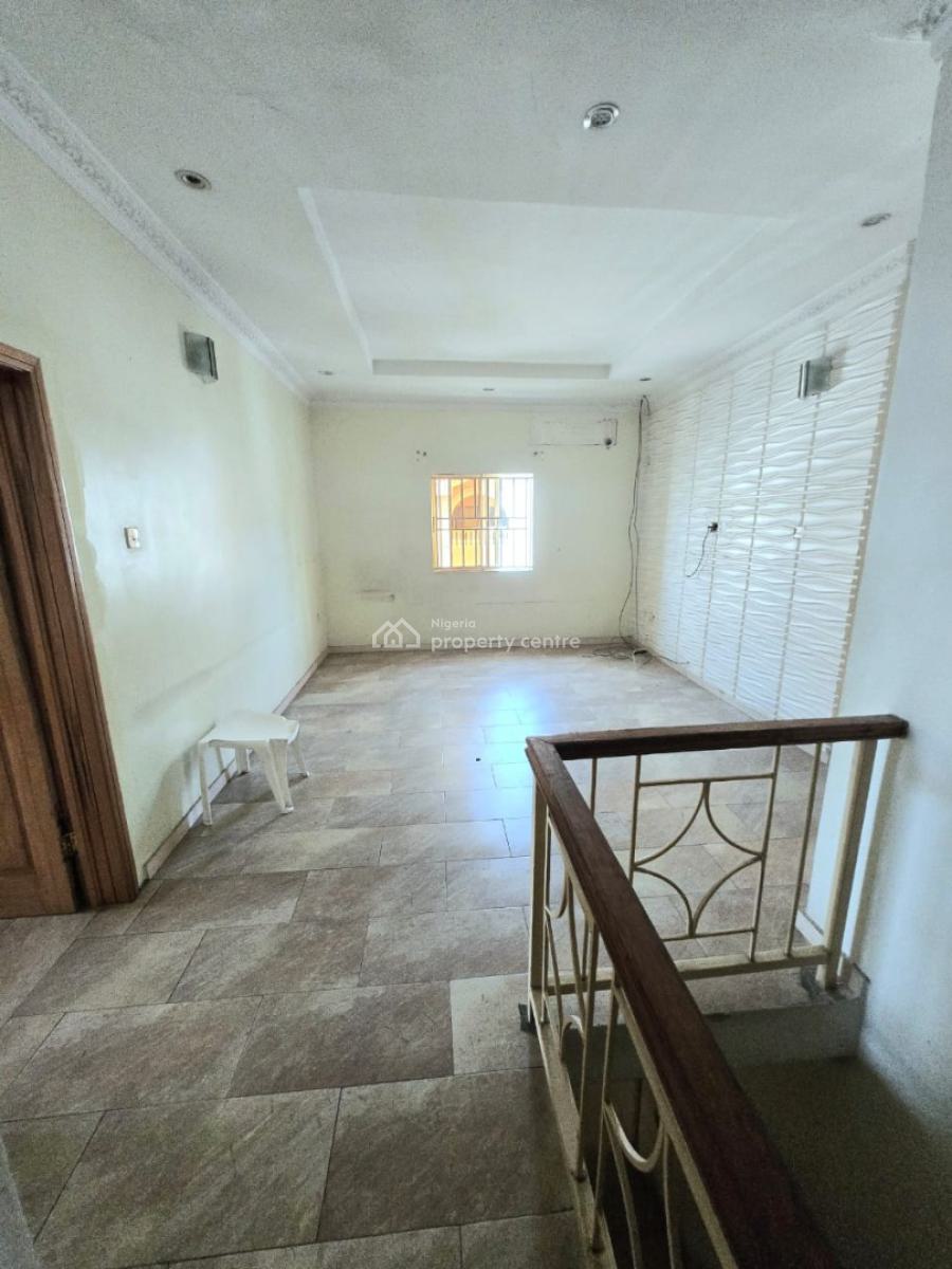 Spacious 4 Bedroom Semi-detached House, Lekki Phase 1, Lekki, Lagos, Semi-detached Duplex for Rent