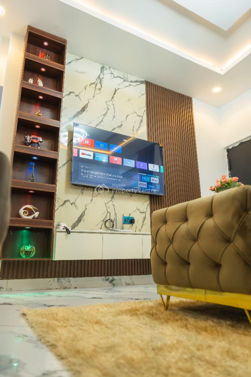 Luxury Mini Flat Fully Serviced with Wifi, 24/7 Power, 1, Demi Bright Street, Off Okoloba Street, Jakpa Road, Effurun, Uvwie, Delta, Mini Flat (room and Parlour) Short Let