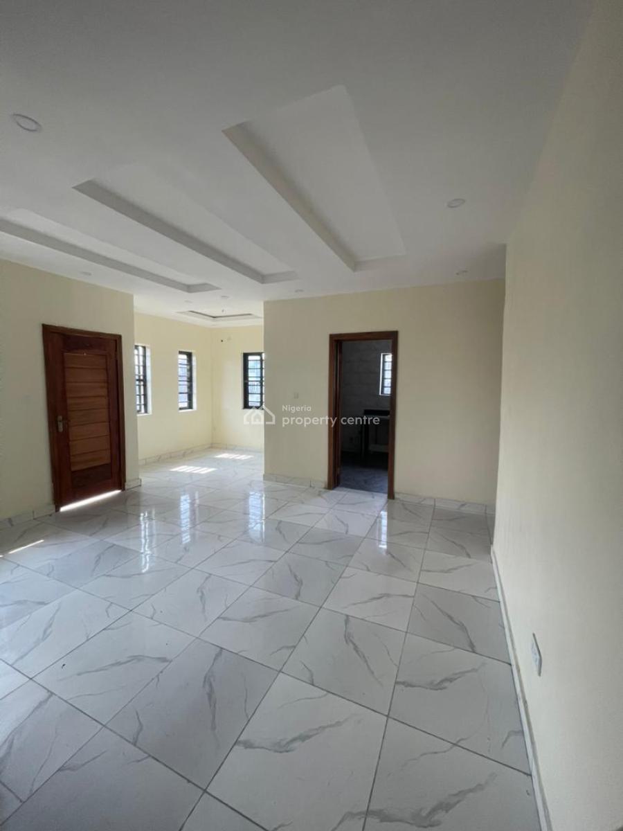 Newly Built Self Serviced 3 Bedroom Flat (top Floor), Osapa London, Osapa, Lekki, Lagos, Flat / Apartment for Rent