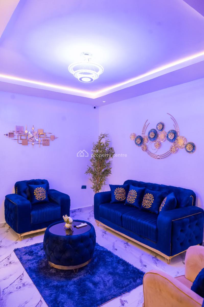 Luxury Mini Flat, 1, Demi Bright Street, Off Okoloba Street, Jakpa Road, Effurun, Uvwie, Delta, Mini Flat (room and Parlour) Short Let
