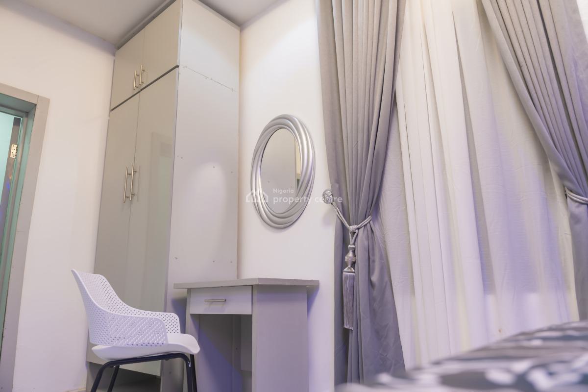 Luxury Mini Flat, 1, Demi Bright Street, Off Okoloba Street, Jakpa Road, Effurun, Uvwie, Delta, Mini Flat (room and Parlour) Short Let