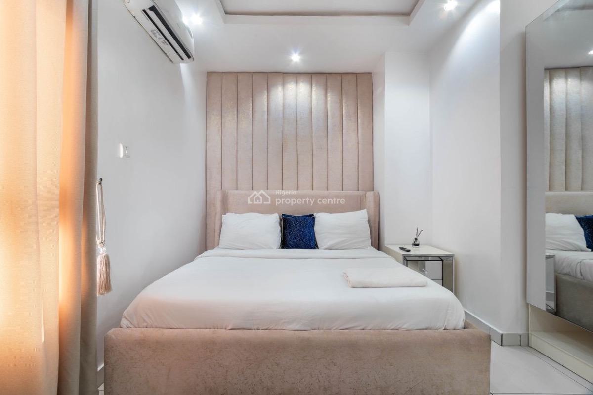 Luxurious Two Bedroom Apartment, Lekki Phase 1, Lekki, Lagos, Flat / Apartment Short Let