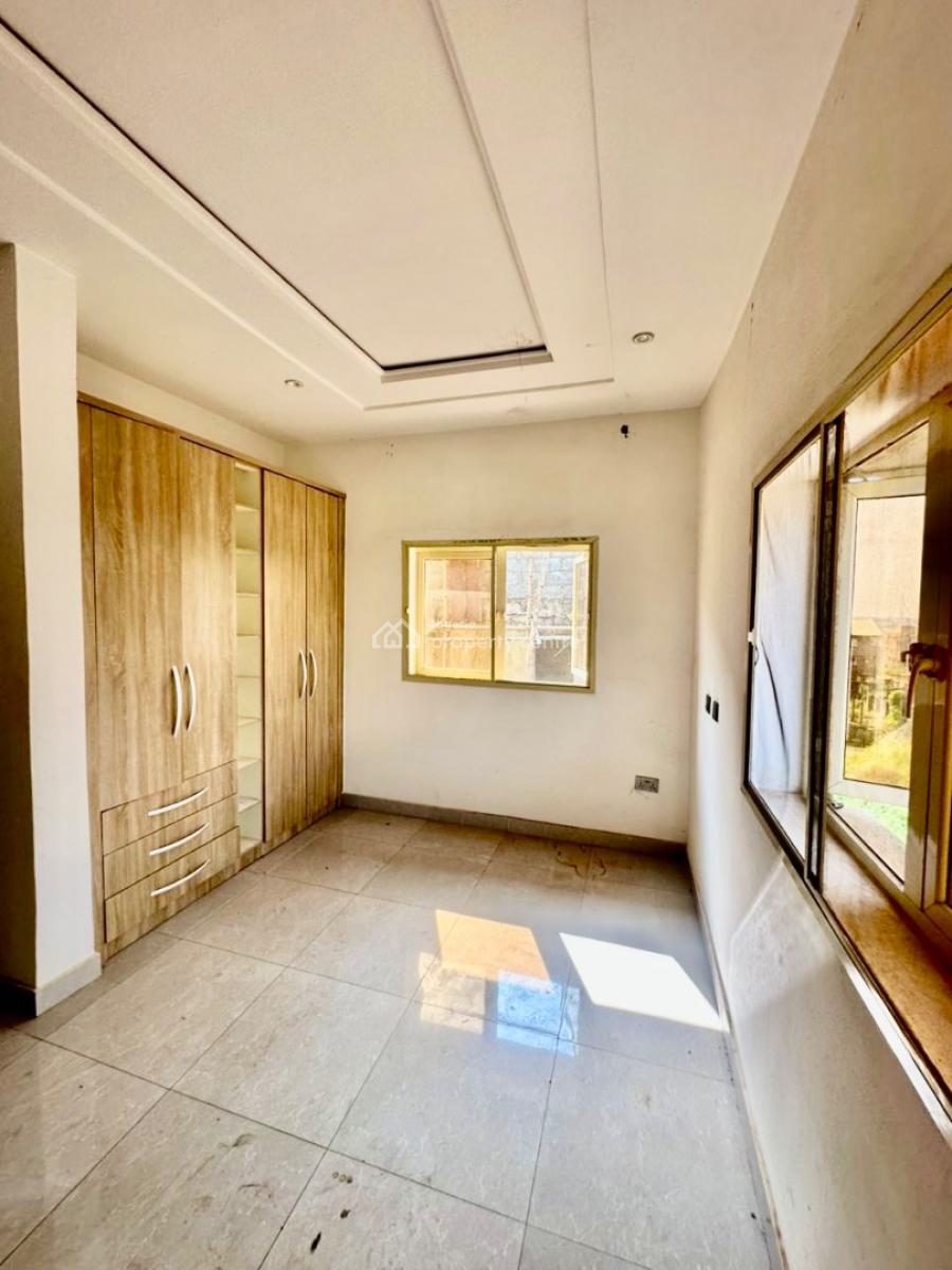 Very Massive and Spacious Three 3 Bedroom Apartment, Aquamarine Estate, Apo, Abuja, Flat / Apartment for Rent