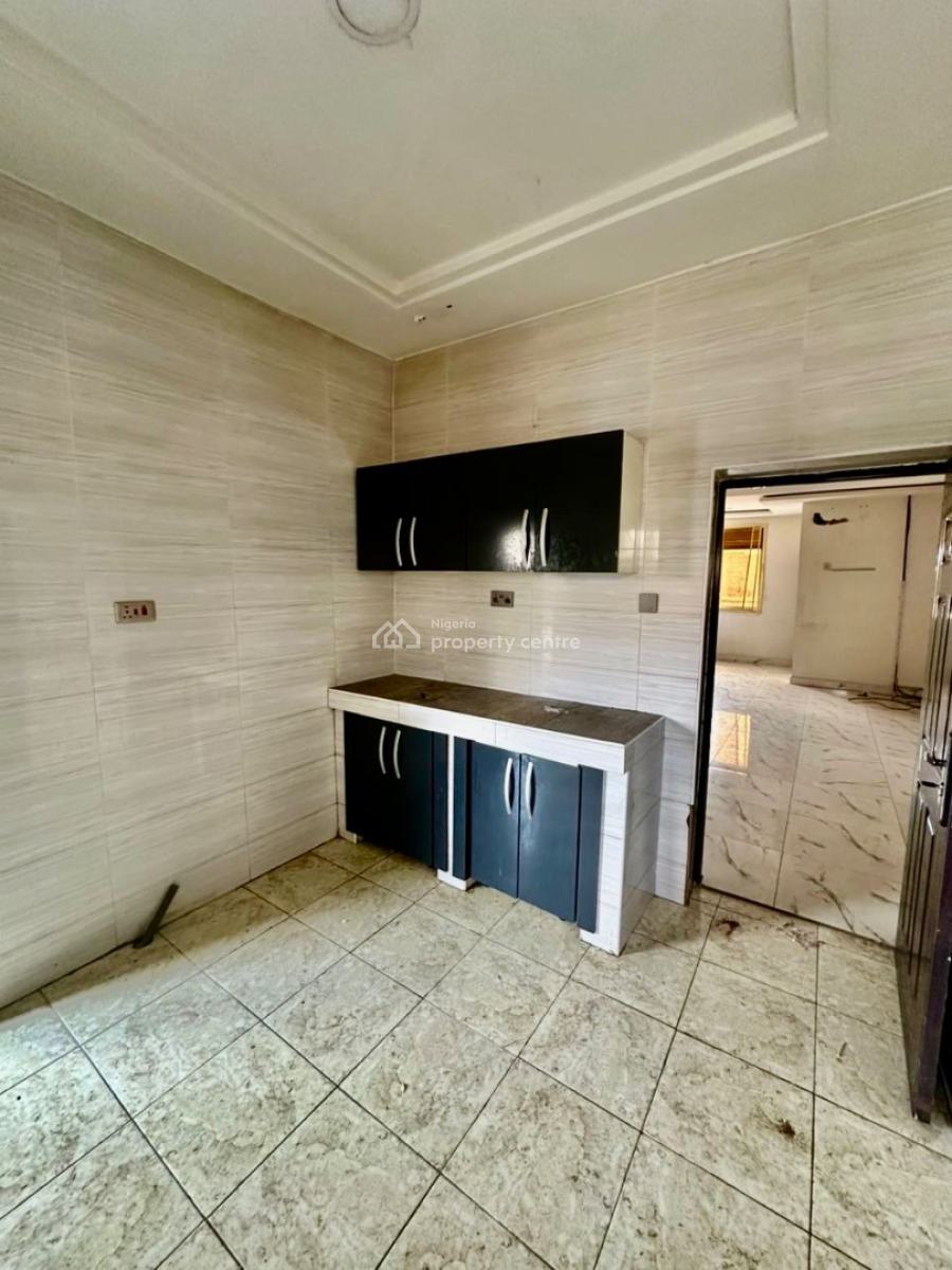 Very Massive and Spacious Three 3 Bedroom Apartment, Aquamarine Estate, Apo, Abuja, Flat / Apartment for Rent