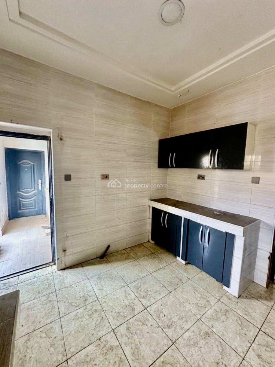 Very Massive and Spacious Three 3 Bedroom Apartment, Aquamarine Estate, Apo, Abuja, Flat / Apartment for Rent