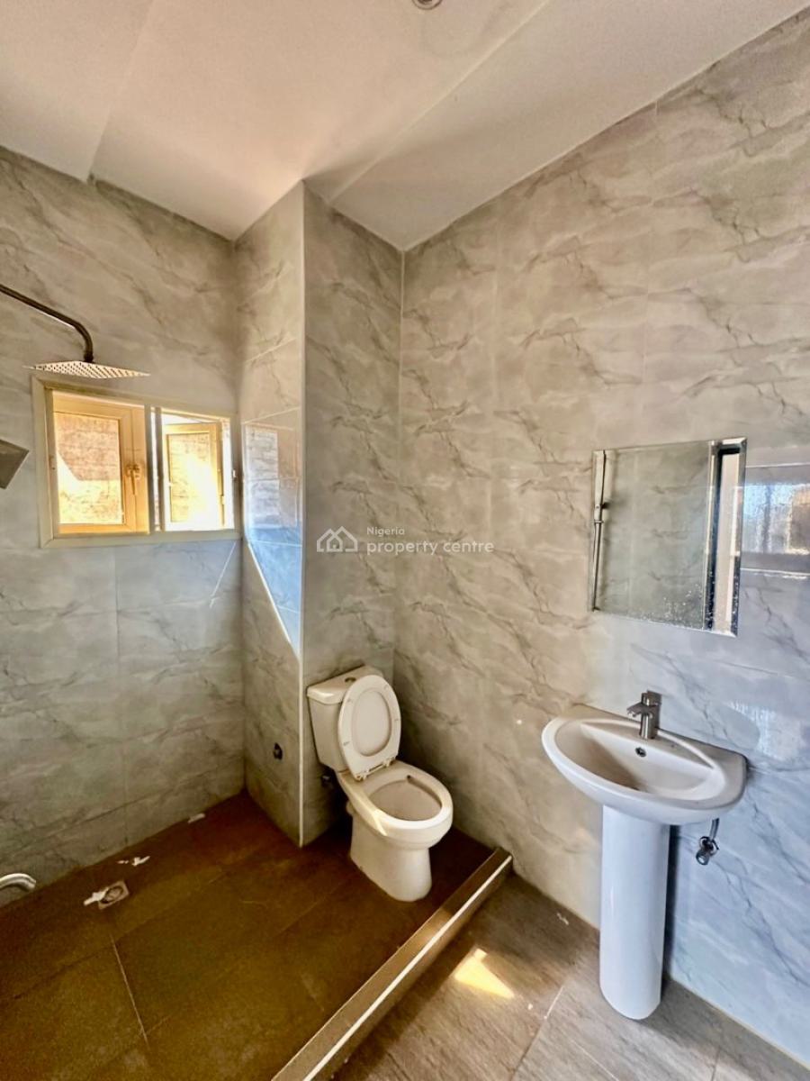 Very Massive and Spacious Three 3 Bedroom Apartment, Aquamarine Estate, Apo, Abuja, Flat / Apartment for Rent