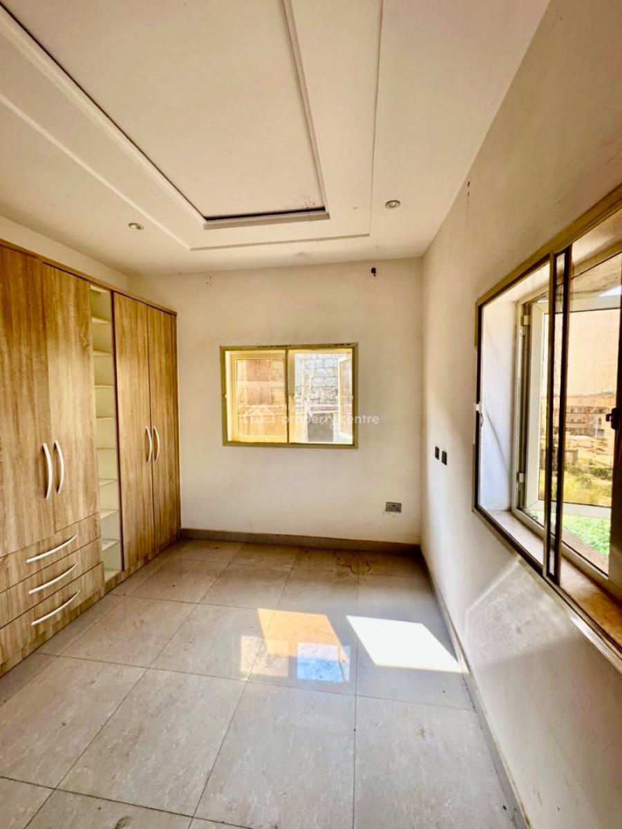 Very Massive and Spacious Three 3 Bedroom Apartment, Aquamarine Estate, Apo, Abuja, Flat / Apartment for Rent