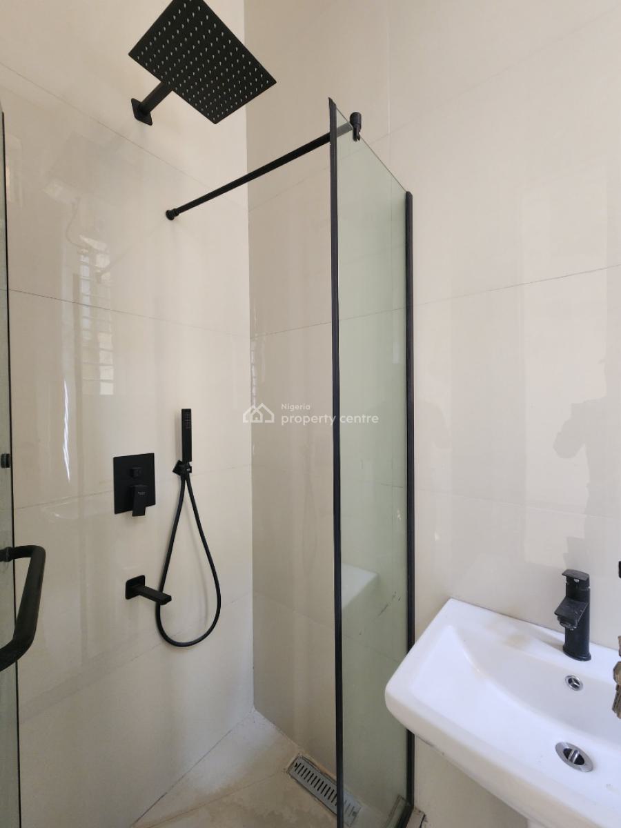 Luxury 3 Bedroom Apartment with Gym, Pool, Elavtor, Lekki Phase 1, Lekki, Lagos, Flat / Apartment for Sale