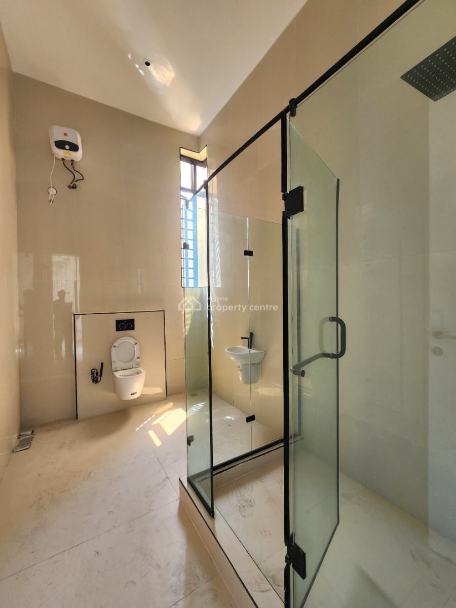 Luxury 3 Bedroom Apartment with Gym, Pool, Elavtor, Lekki Phase 1, Lekki, Lagos, Flat / Apartment for Sale