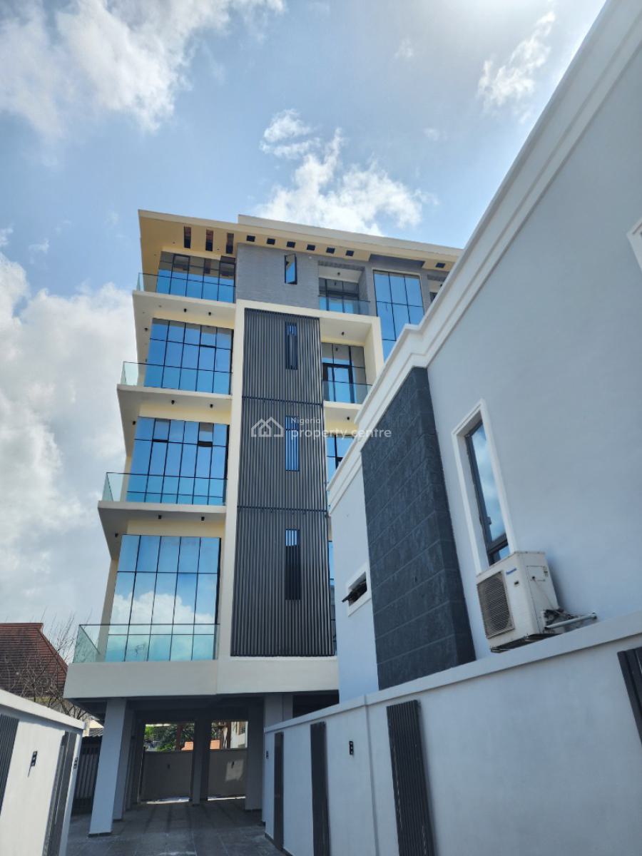 Luxury 3 Bedroom Apartment with Gym, Pool, Elavtor, Lekki Phase 1, Lekki, Lagos, Flat / Apartment for Sale