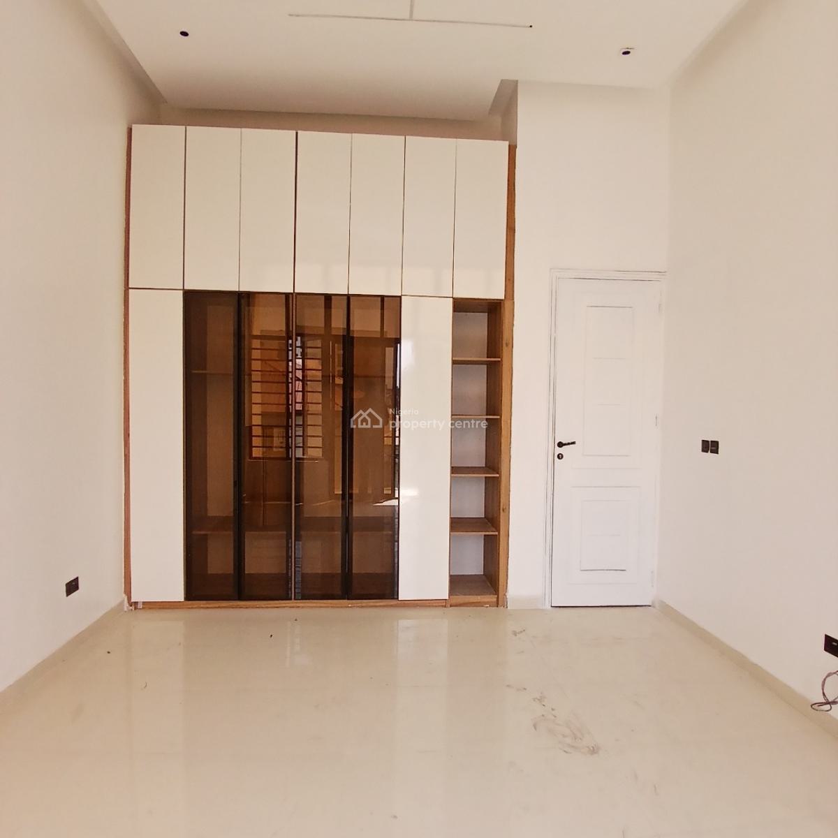 Aesthetically Pleasing 3 Bedroom Luxury Apartment, Lekki Phase 1, Lekki, Lagos, Flat / Apartment for Sale